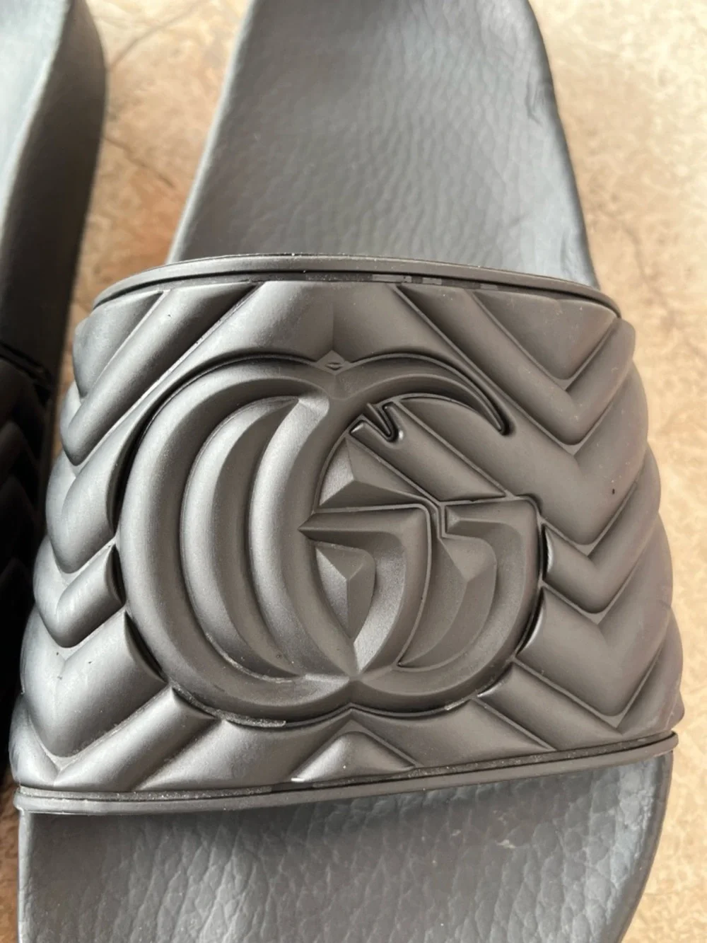 Gucci GG Marmont Matelassé Black Rubber Slides Designer Luxury Pool Sandals